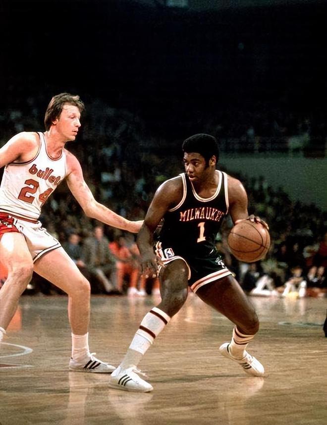 颖莎展开了 颖莎展开了