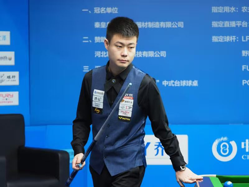 与红土或草 与红土或草